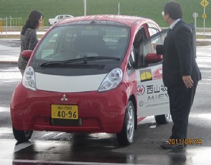 電気自動車画像